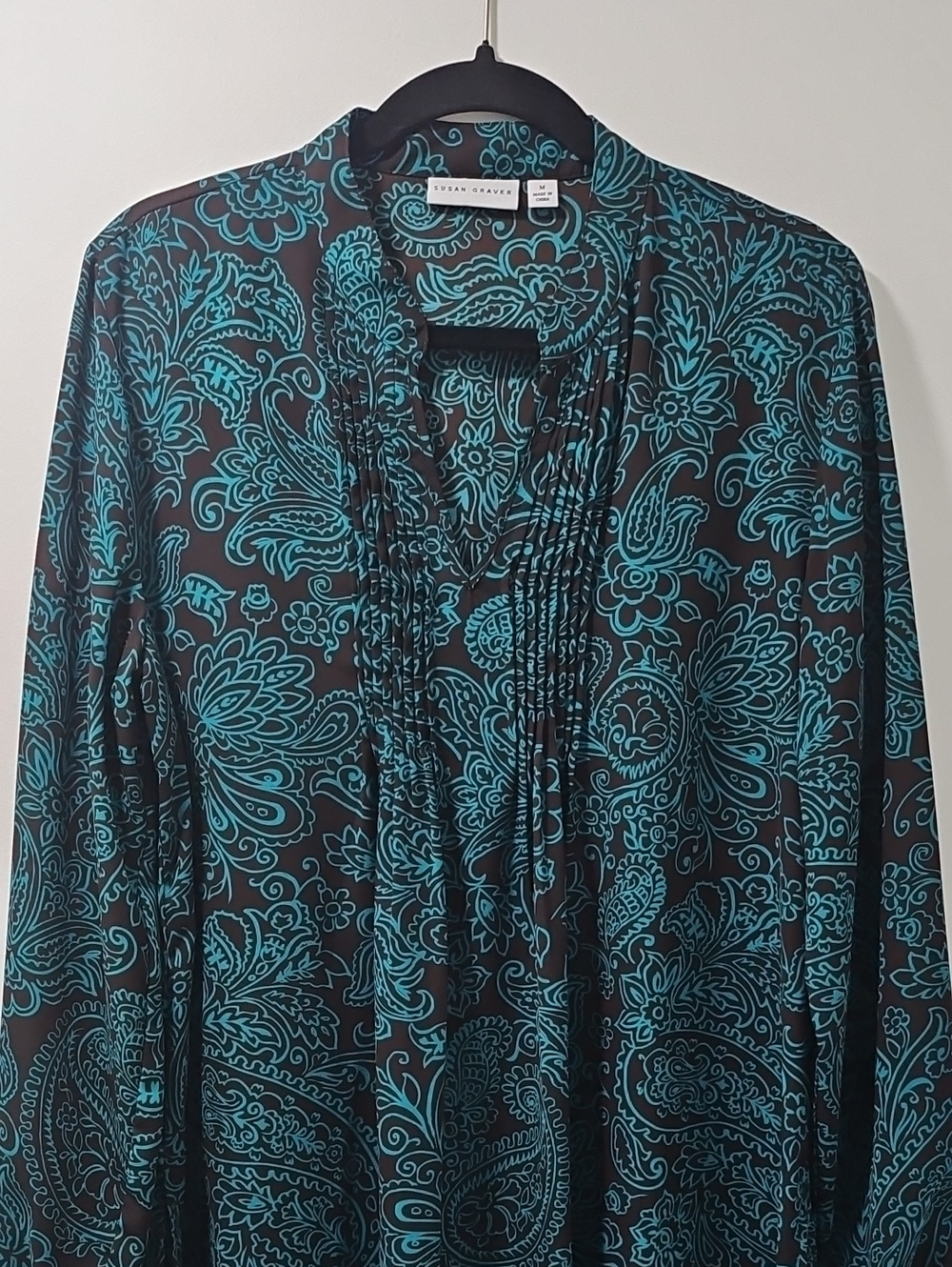 Susan Graver Paisley Pin Tuck Tunic Blouse Sz Medium Brown Teal Boho V-Neck - Picture 3 of 9